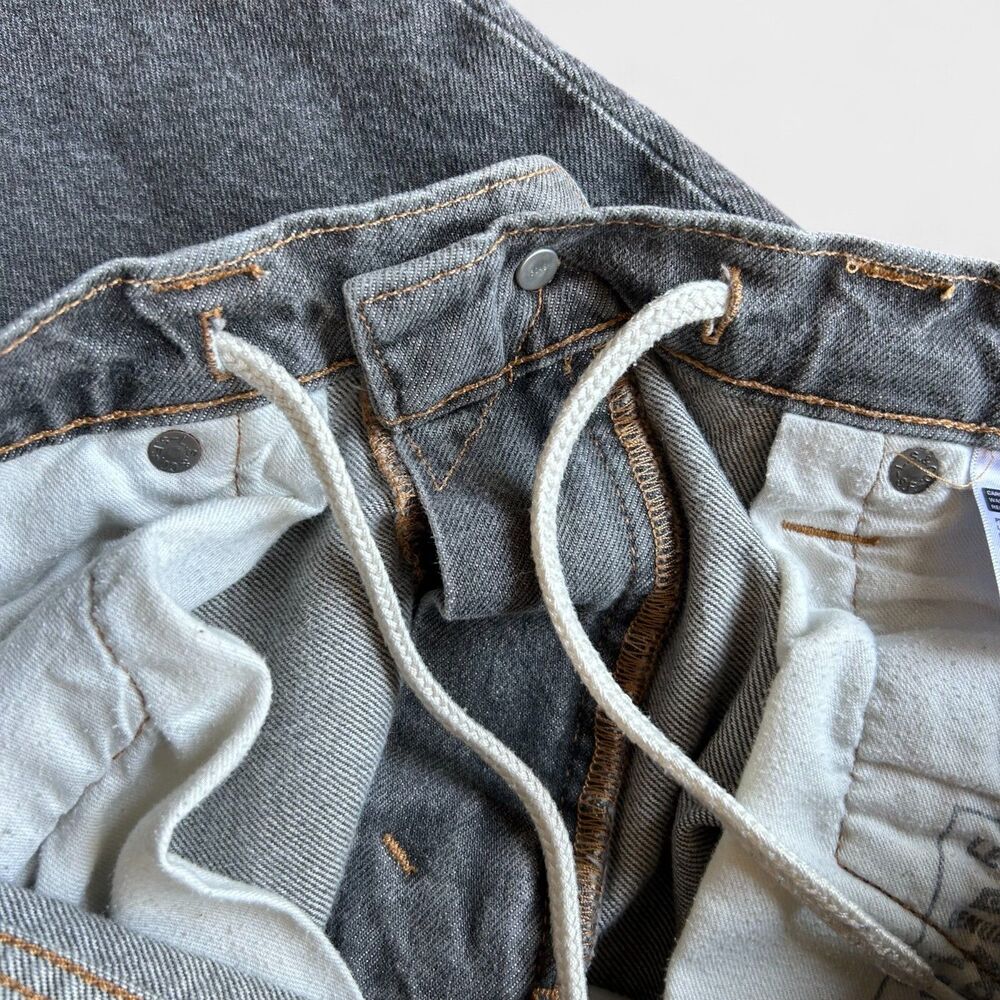Levi's Super Baggy Denim Jeans 30x34 Gray Drawstring Skater Wide Leg Loose 90s - Picture 7 of 10